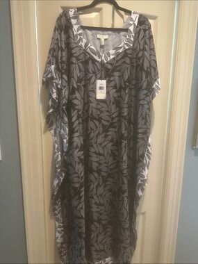 Halston Heritage Black and Light Blue Leaf-Print Maxi Dress